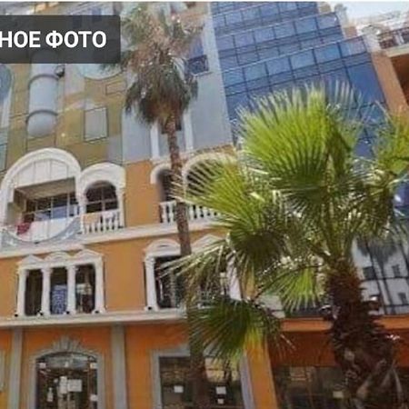 Apartament On Rustaveli Batumi Eksteriør bilde