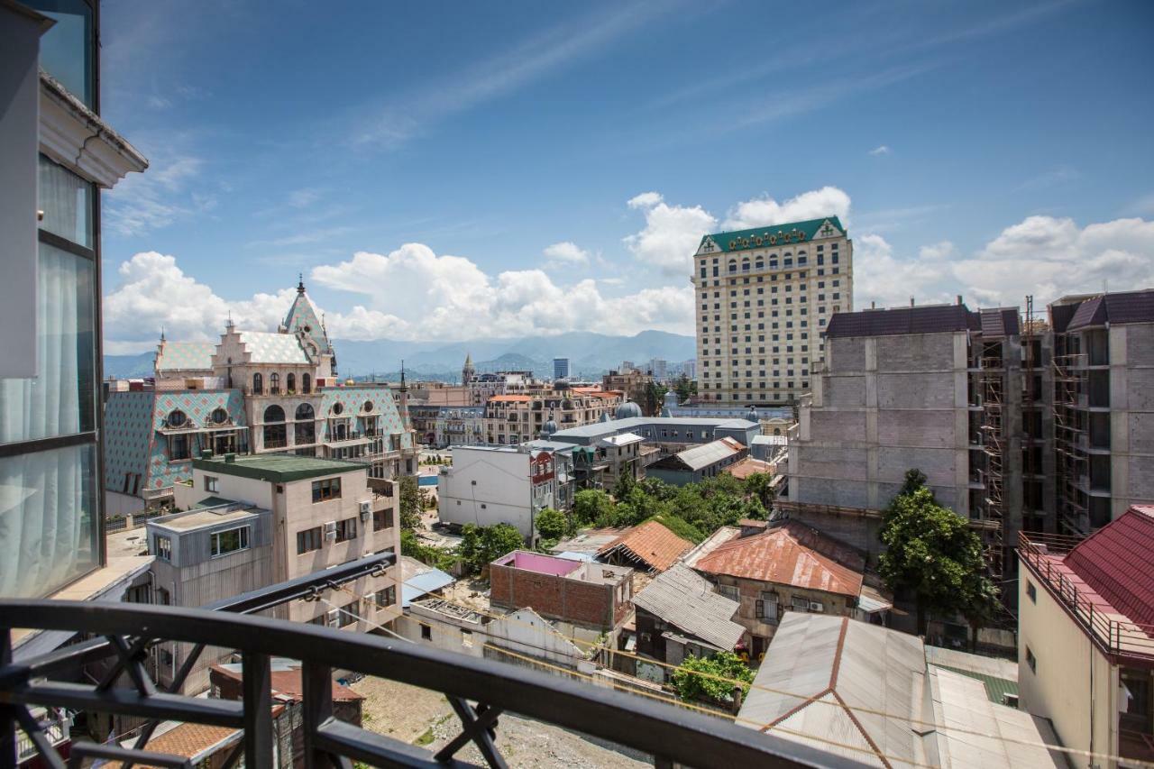 Apartament On Rustaveli Batumi Eksteriør bilde