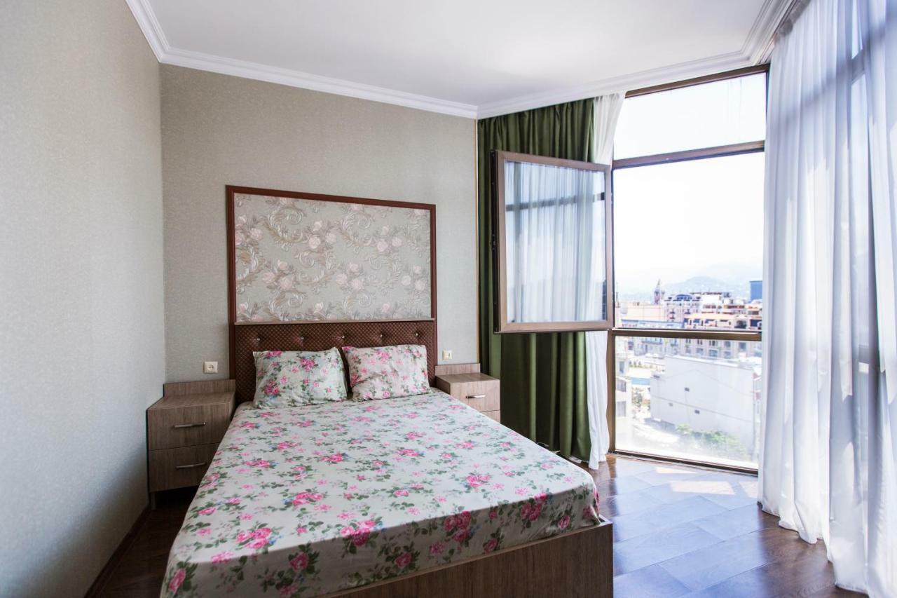 Apartament On Rustaveli Batumi Eksteriør bilde